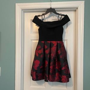 Morgan & Co. Size 1 Juniors fit and flare off the shoulder dress